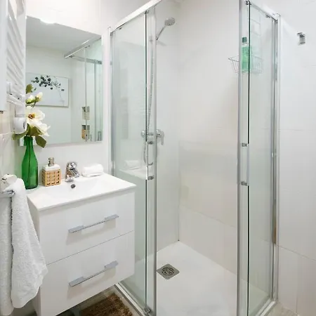 Bell Tower Old Town With Ac Апартаменты *