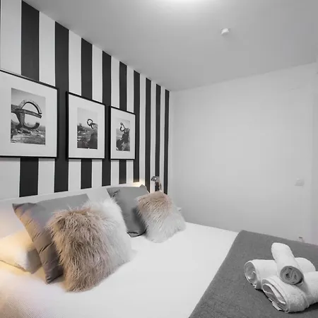 Apartment Bell Tower With Ac By Santiago San Sebastian