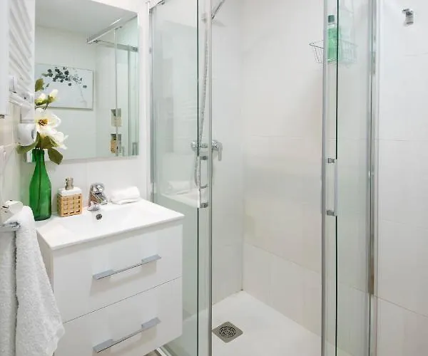 Bell Tower Old Town With Ac Апартаменти *