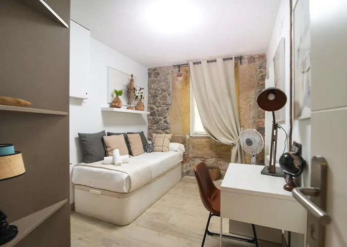 Bell Tower Old Town With Ac Apartamento